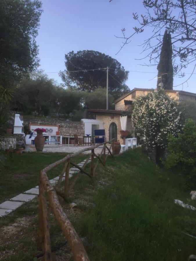 B&B H.M. Sonnino Exterior foto